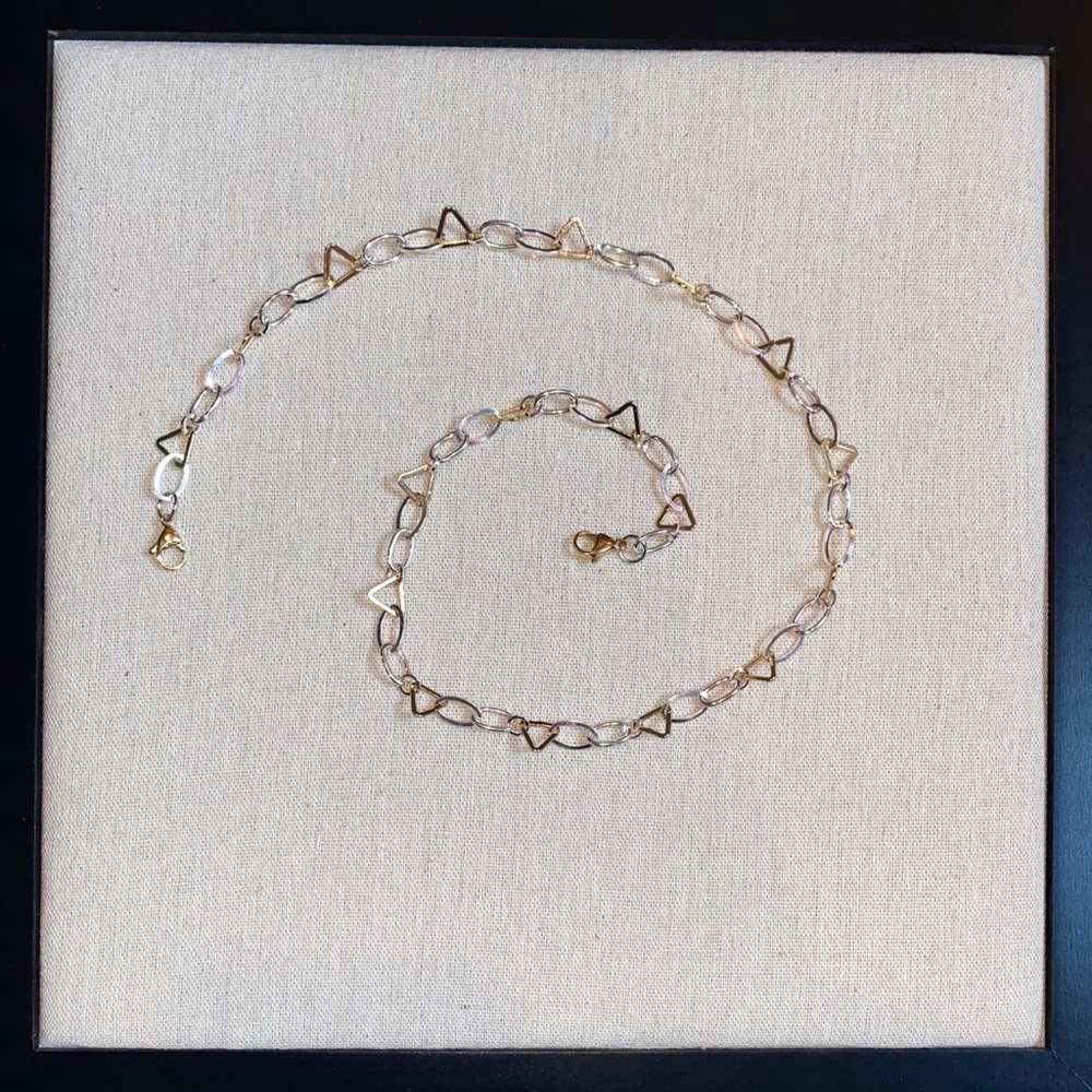 Geometric Mask Chain - Picture 2 of 3